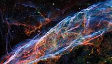 Астрономы обновили потрясающие изображения туманности Вуаль, полученные Хаббл