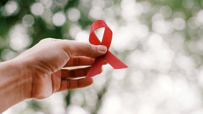 В Лондоне человека избавили от вируса СПИДа. Это второй случай за всю историю