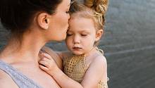 По запаху тела ребенка мать может определить стадию его развития 