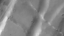 ИИ помог NASA обнаружить свежие кратеры на поверхности Марса