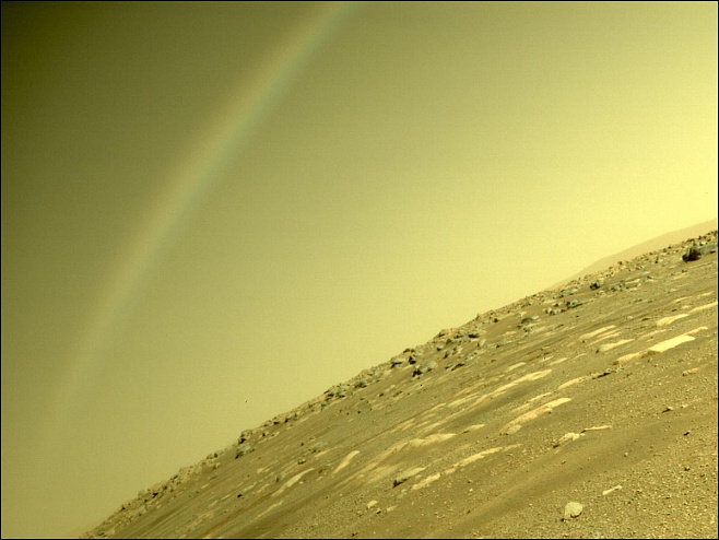 В NASA объяснили природу «радуги», зафиксированной Perseverance на Марсе