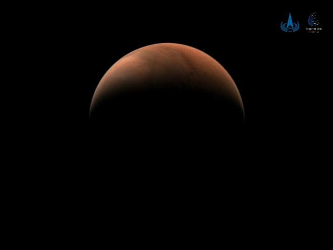 Опубликованы новые завораживающие снимки Марса с аппарата «Тяньвэнь-1»