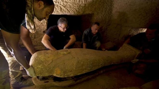 В Египте нашли 13 нетронутых гробов, которым 2500 лет 