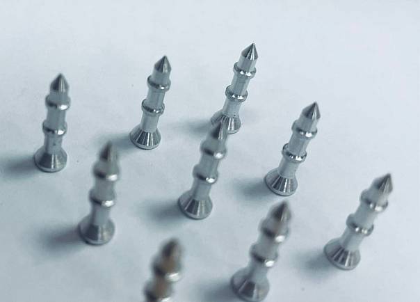 Ученые НИТУ МИСИС выяснили как улучшить сплав для челюстно-лицевых имплантатов