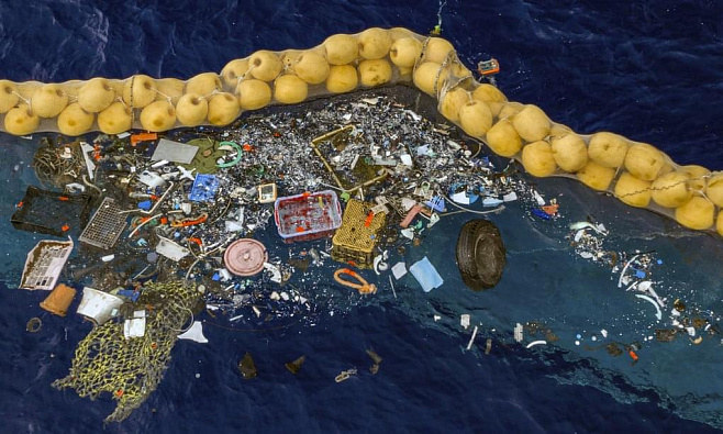 Устройство по сбору мусора в океане наконец-то заработало!